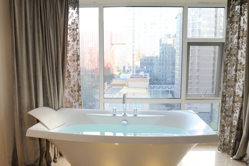 Cost of Bathtub Installation in Tarzana, CA